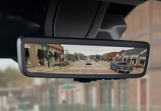 Digital rearview mirror with auto-dimming on 2023 RAM ProMaster 3500
