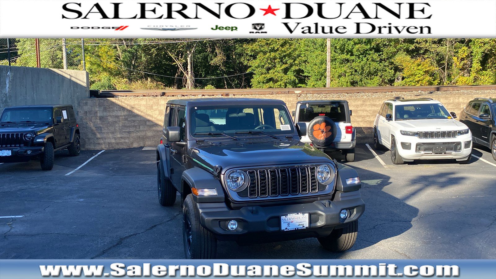 2026 Jeep Wrangler 4-Door Sport's photo