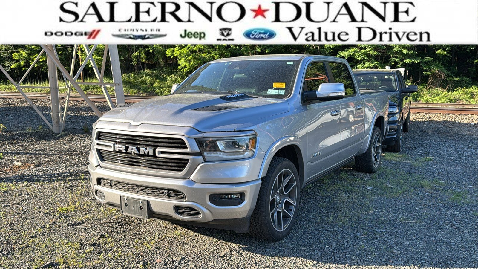 2020 RAM 1500 Laramie 4x4 Crew Cab 5'7's photo