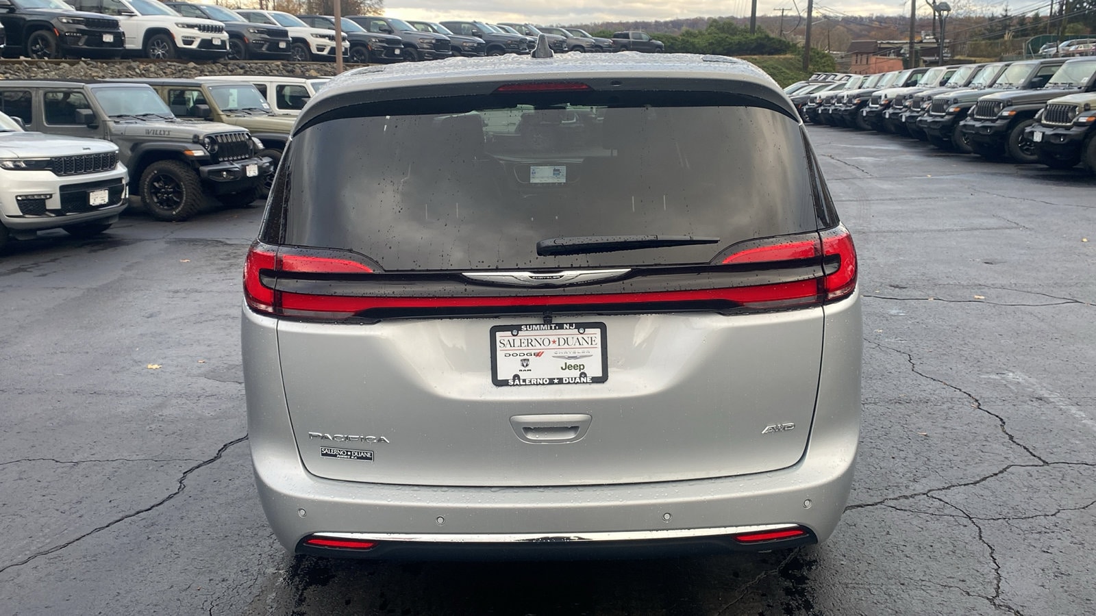 2026 Chrysler Pacifica Select - Photo 25