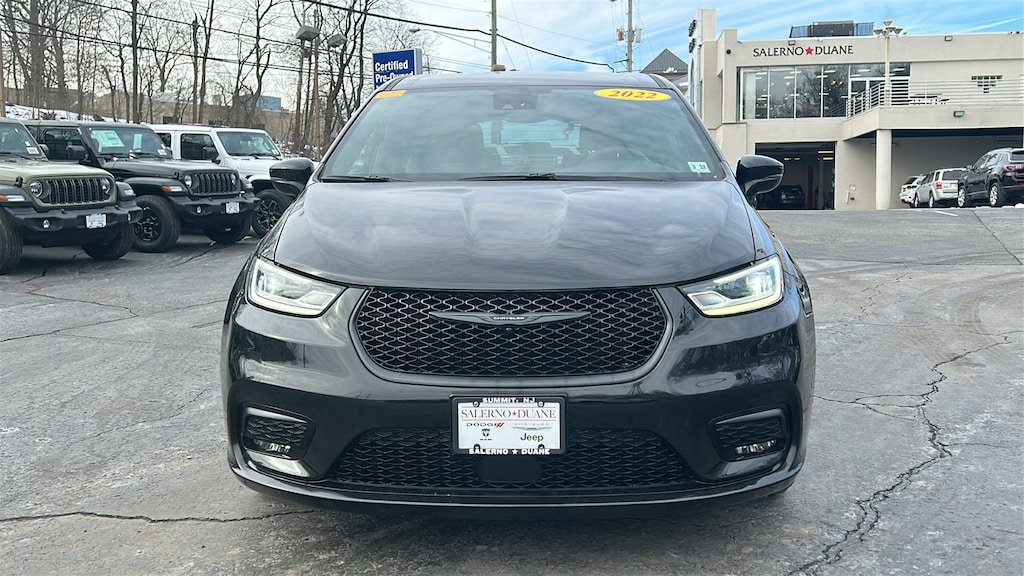 Certified 2022 Chrysler Pacifica Hybrid Touring L Van Passenger Van