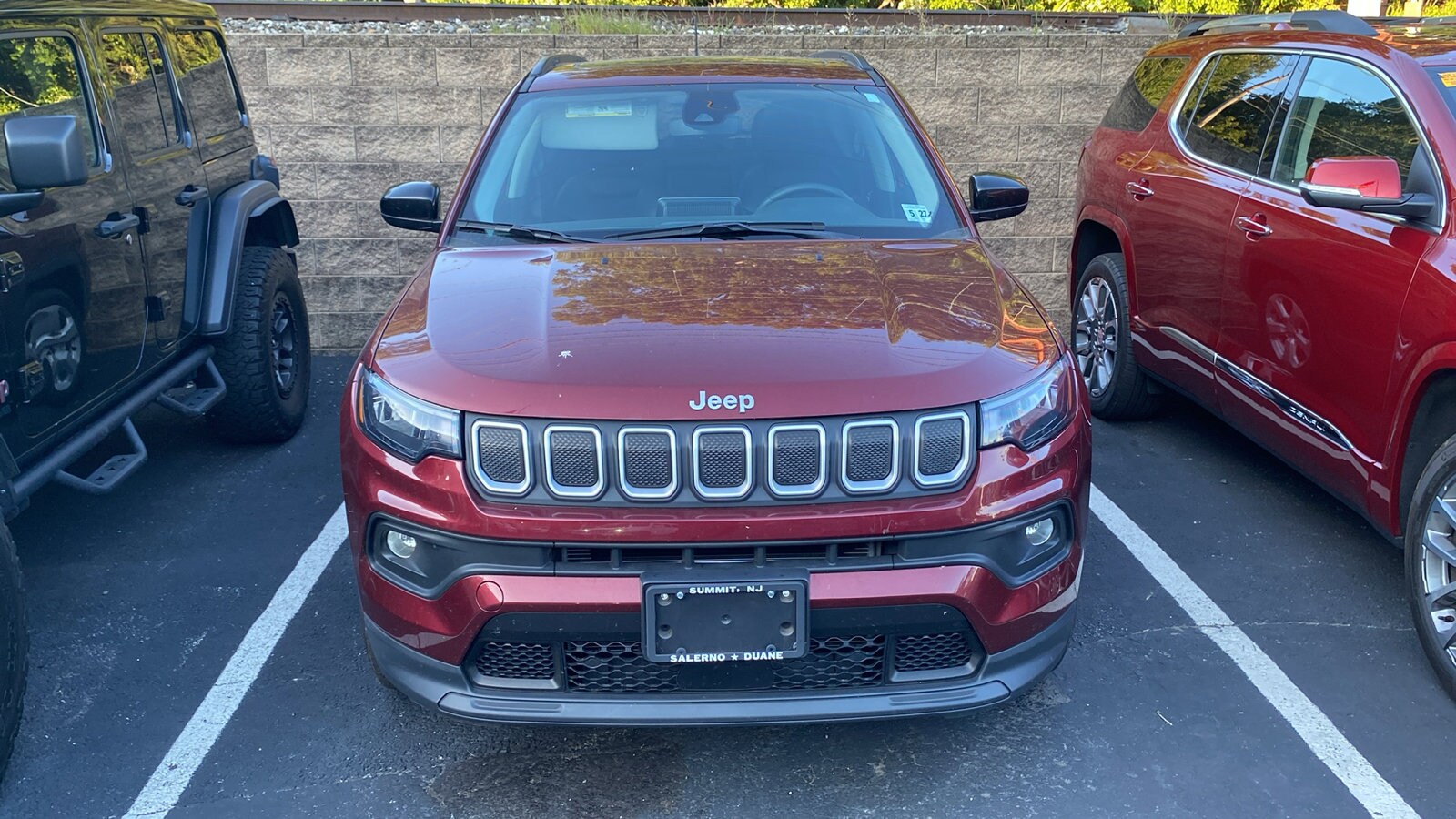 2022 Jeep Compass Latitude photo 3