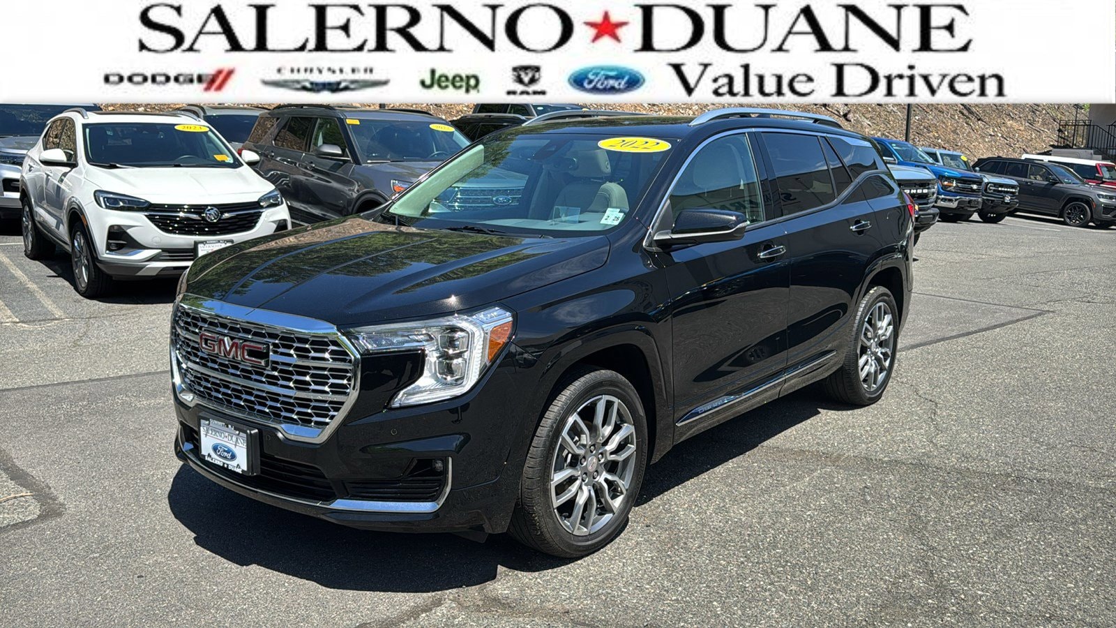 2022 GMC Terrain Denali AWD's photo
