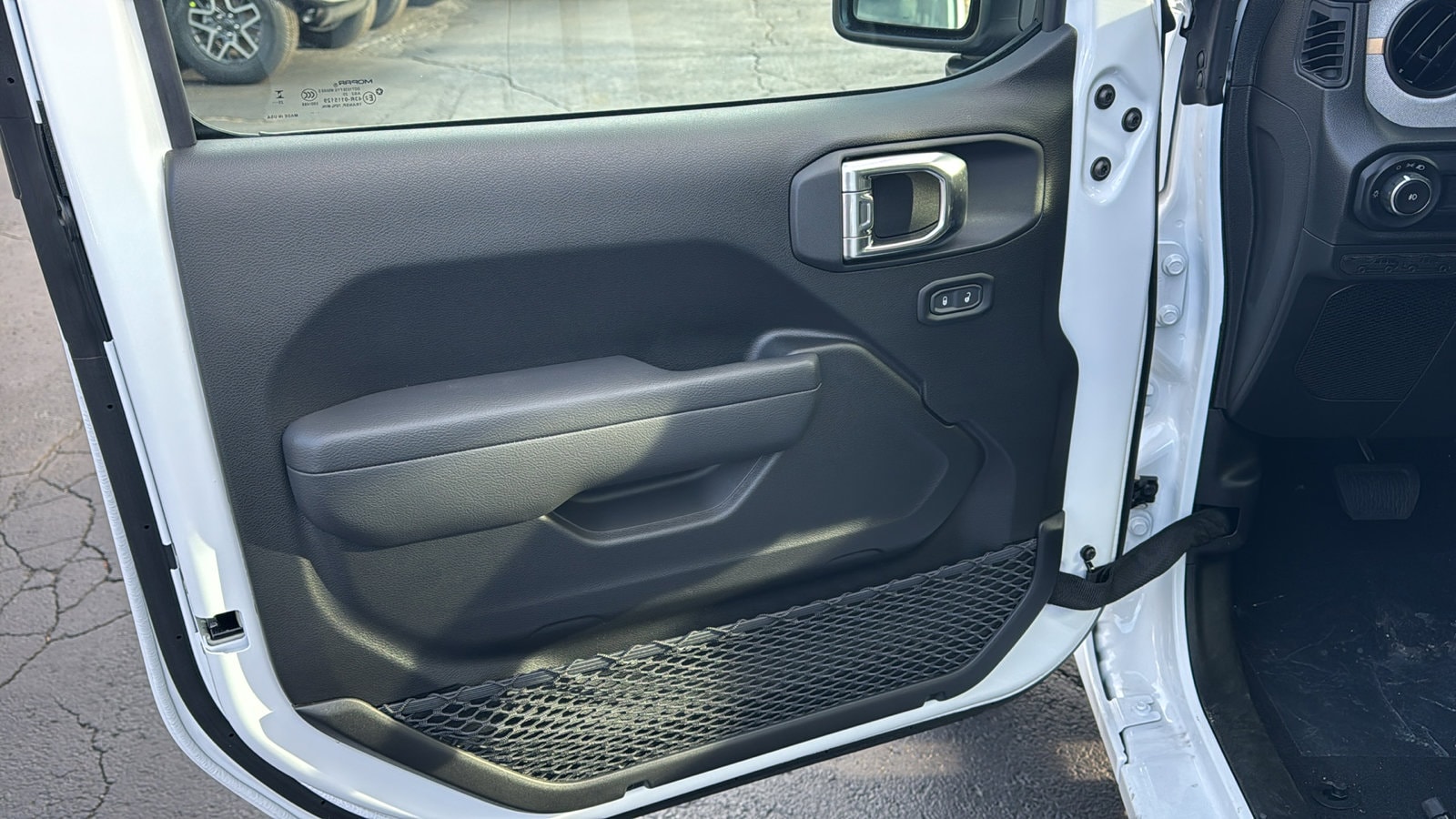 2026 Jeep Wrangler 4-Door Sport - Photo 17