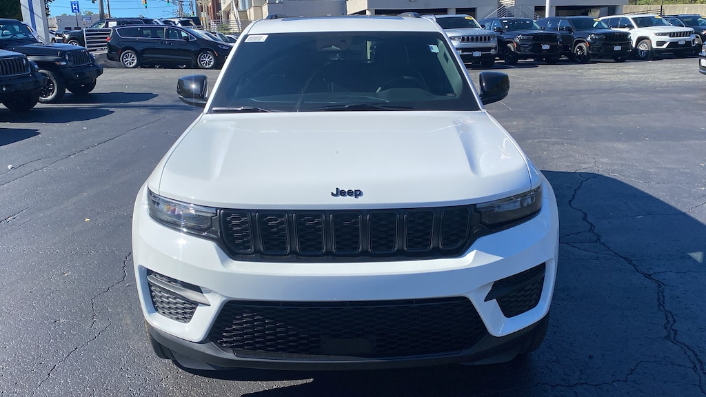 New 2025 Jeep Grand Cherokee ALTITUDE X 4X4 Sport Utility