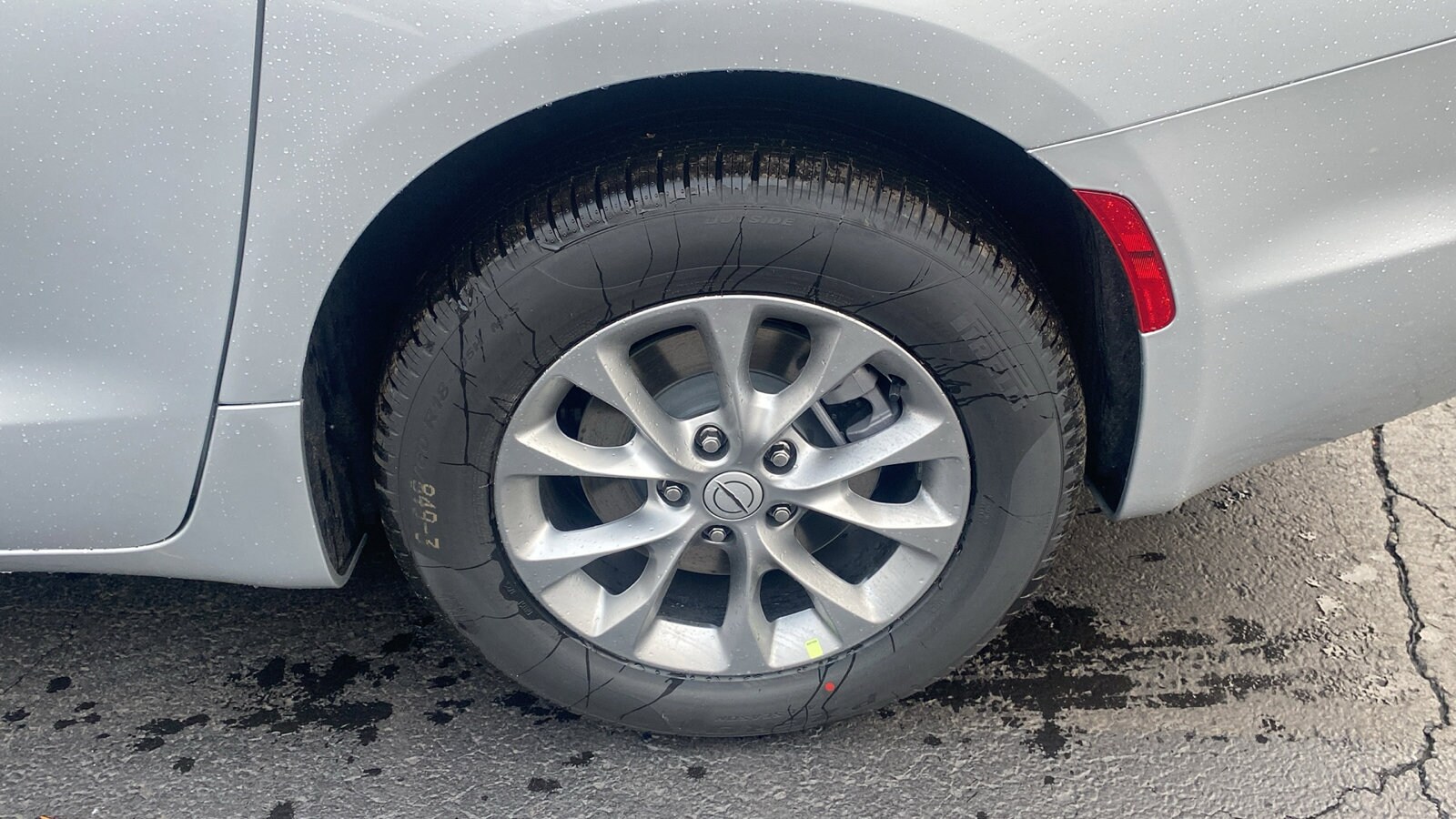 2026 Chrysler Pacifica Select - Photo 23