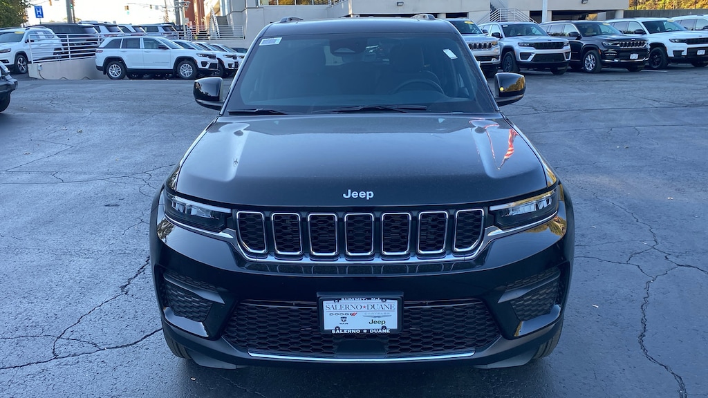 New 2025 Jeep Grand Cherokee LAREDO X 4X4 Sport Utility