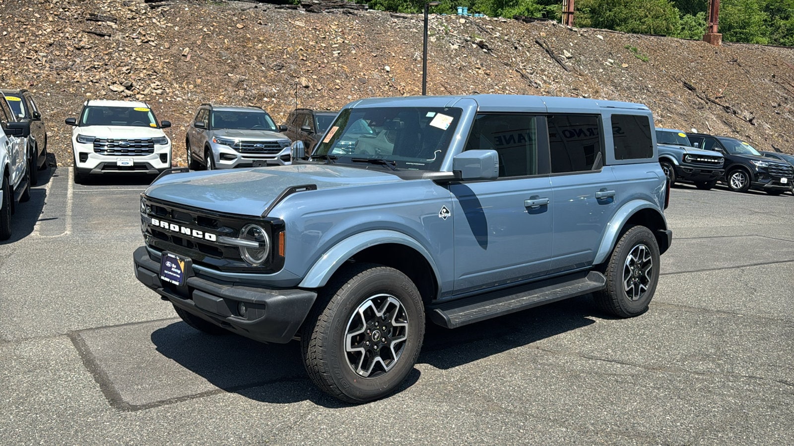 2025 Ford Bronco Outer Banks 4x4's photo