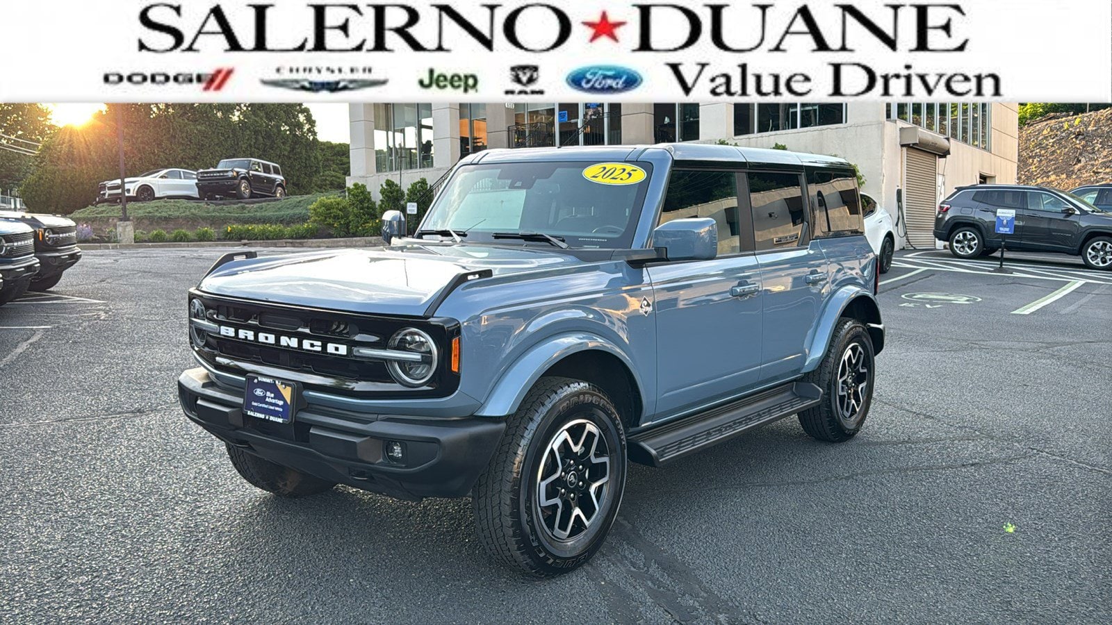 2025 Ford Bronco Outer Banks 4x4's photo