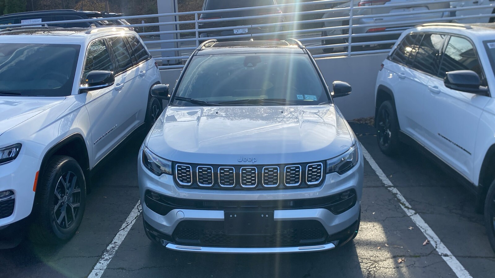 2025 Jeep Compass Limited photo 2