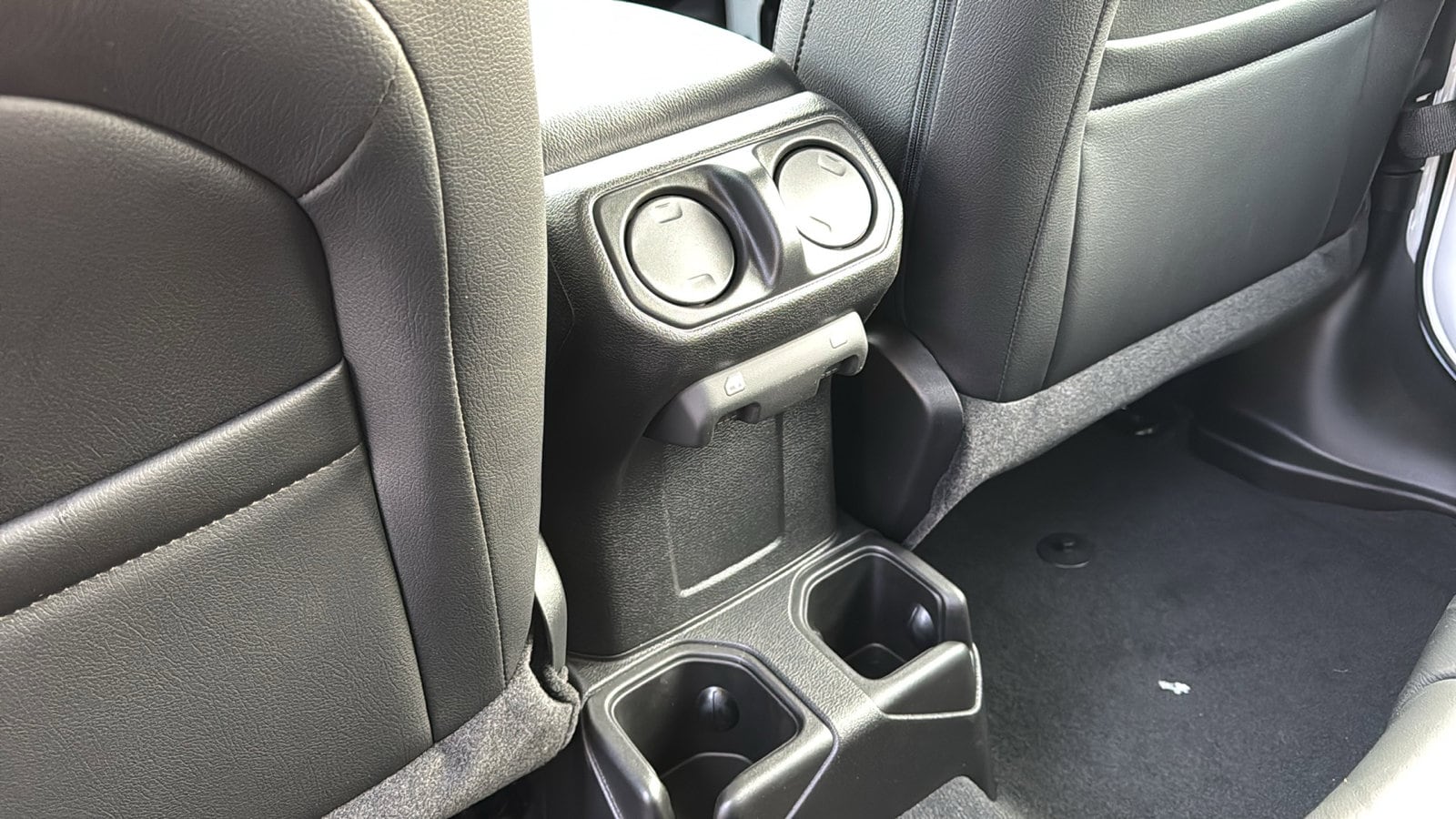 2026 Jeep Wrangler 4-Door Sport - Photo 32