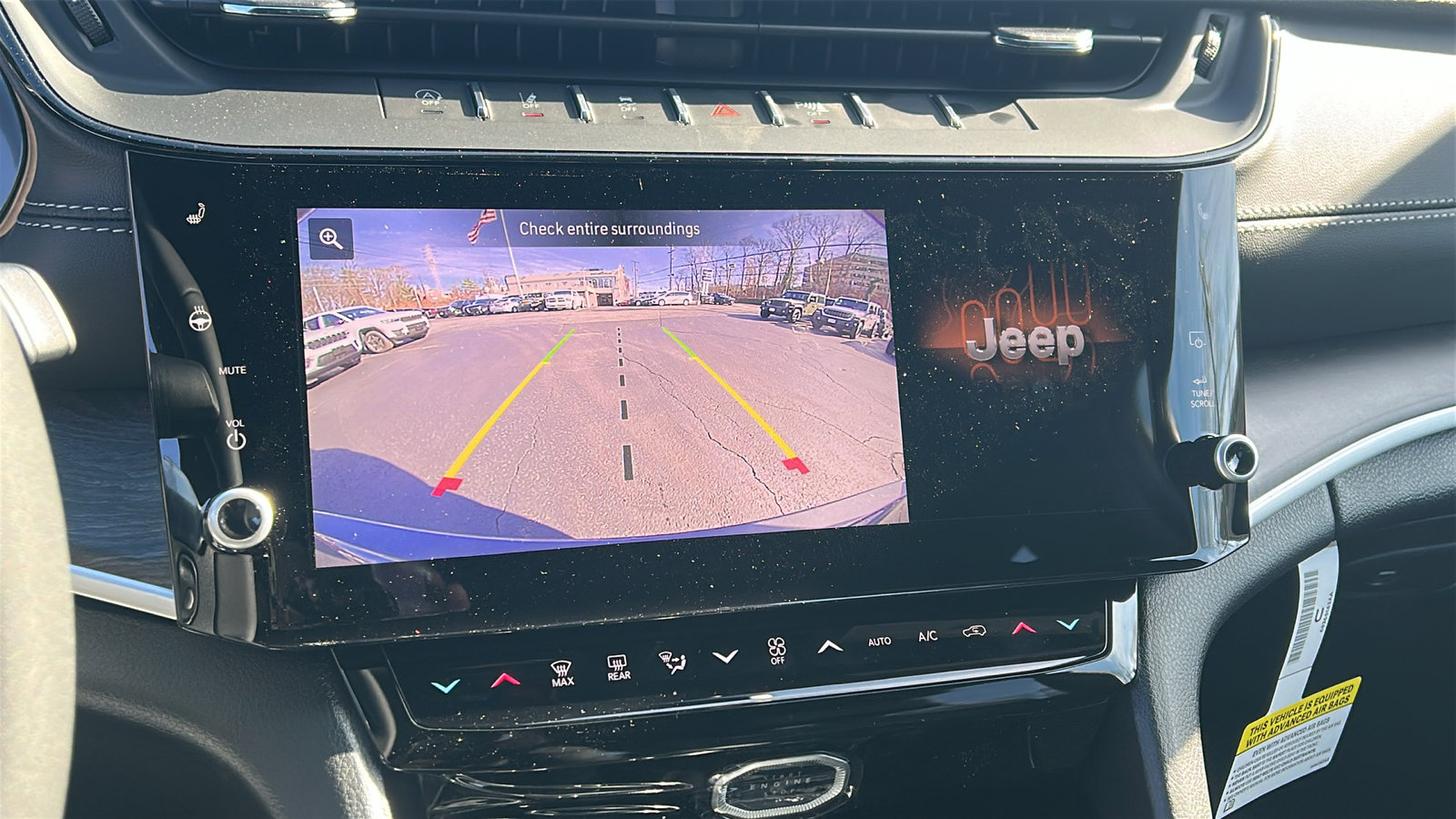 2026 Jeep Grand Cherokee Laredo - Photo 23