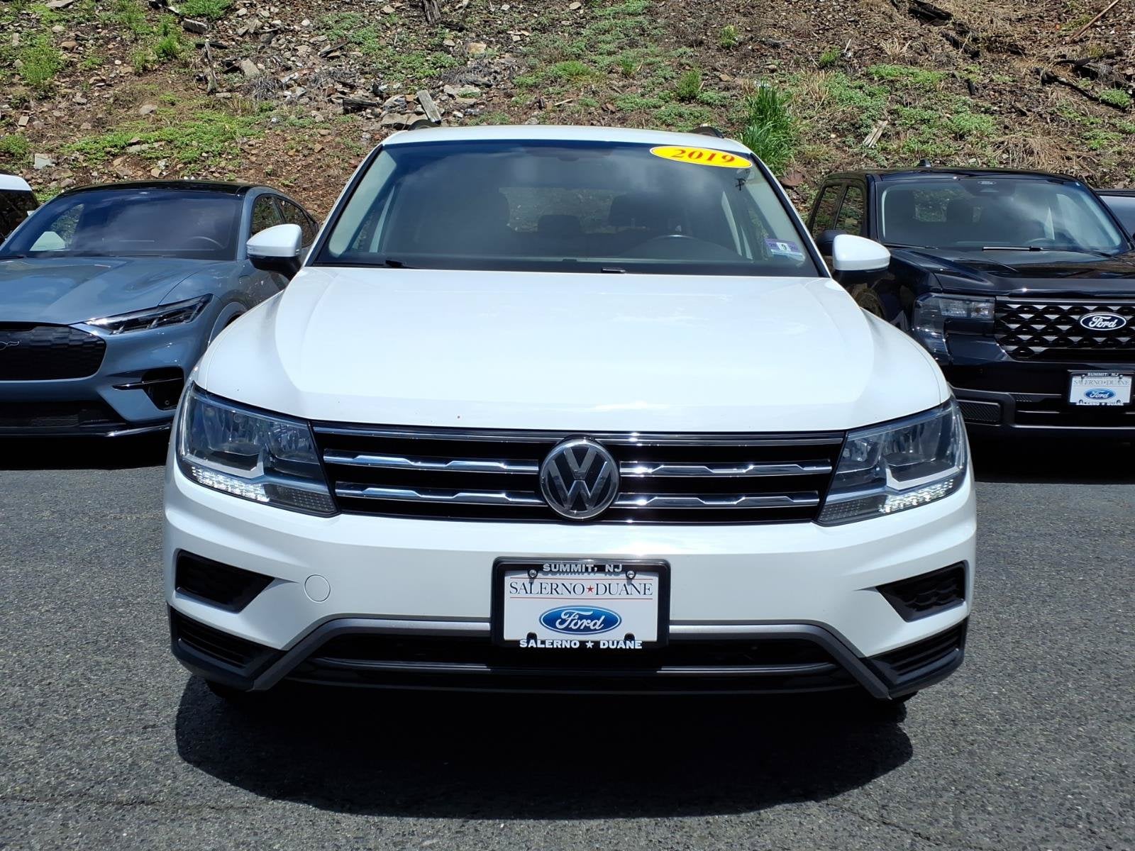 Used 2019 Volkswagen Tiguan SE with VIN 3VV2B7AX3KM144747 for sale in Summit, NJ