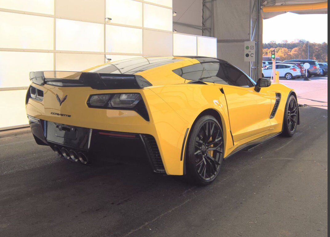 2017 Chevrolet Corvette Z06 1LZ photo 2
