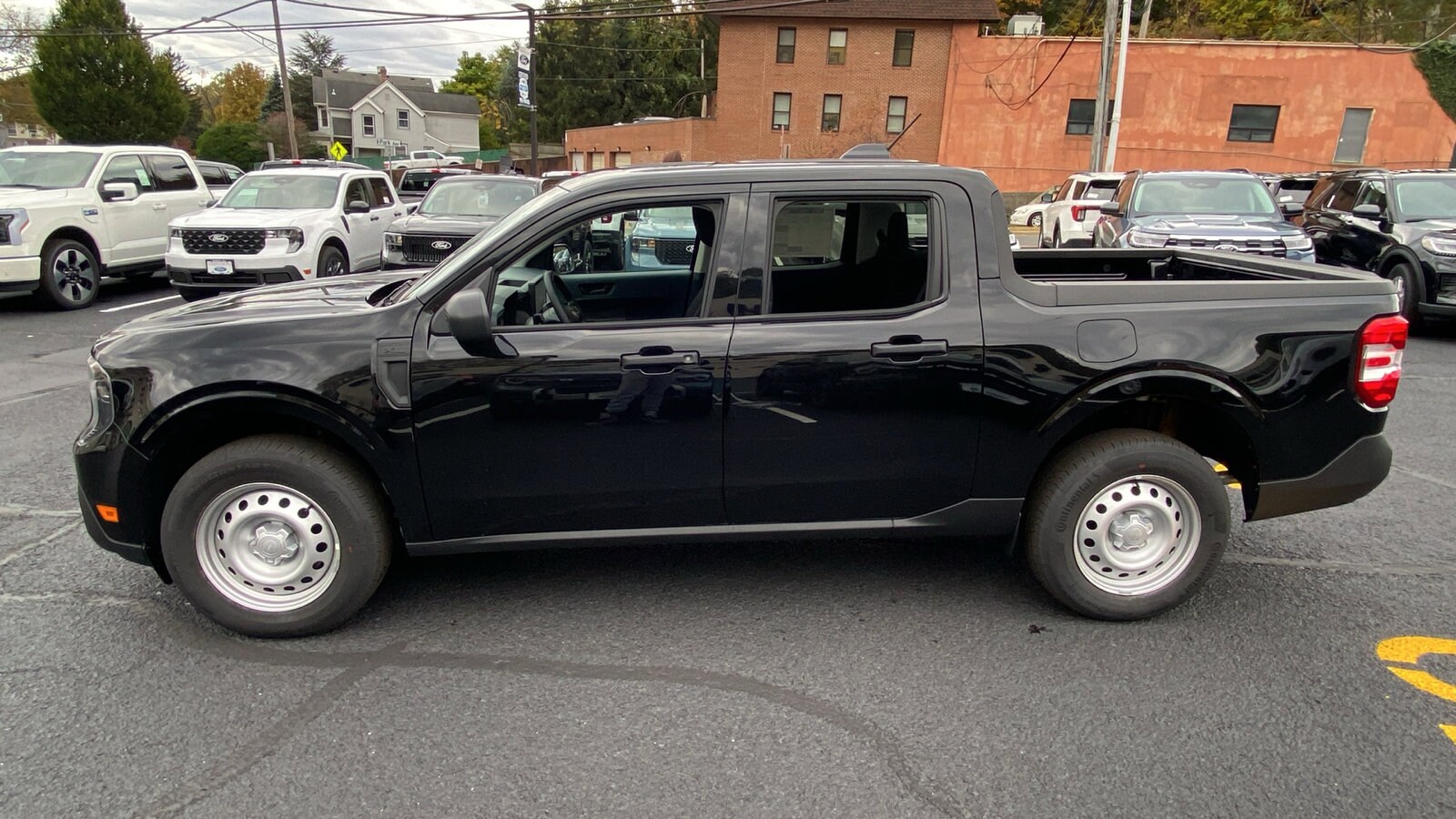 2025 Ford Maverick XL photo 4