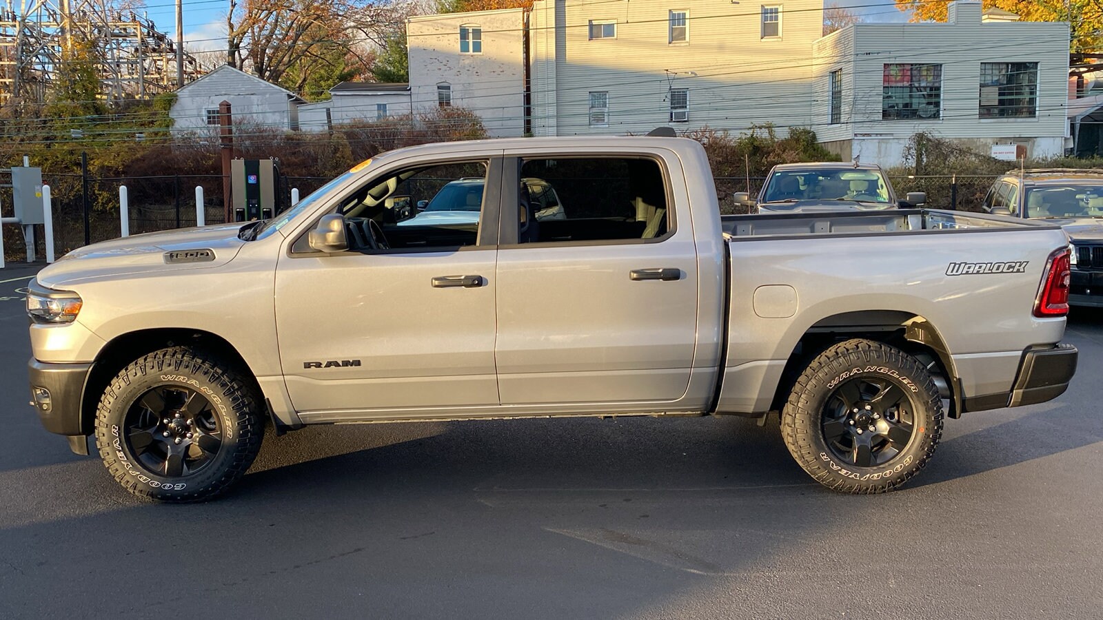 2025 Ram 1500 Warlock photo 2