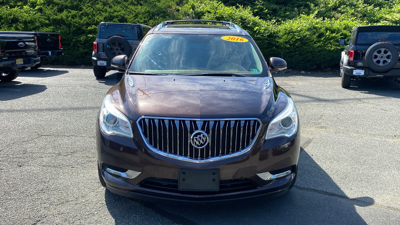 Used 2016 Buick Enclave Leather with VIN 5GAKVBKD8GJ324387 for sale in Summit, NJ