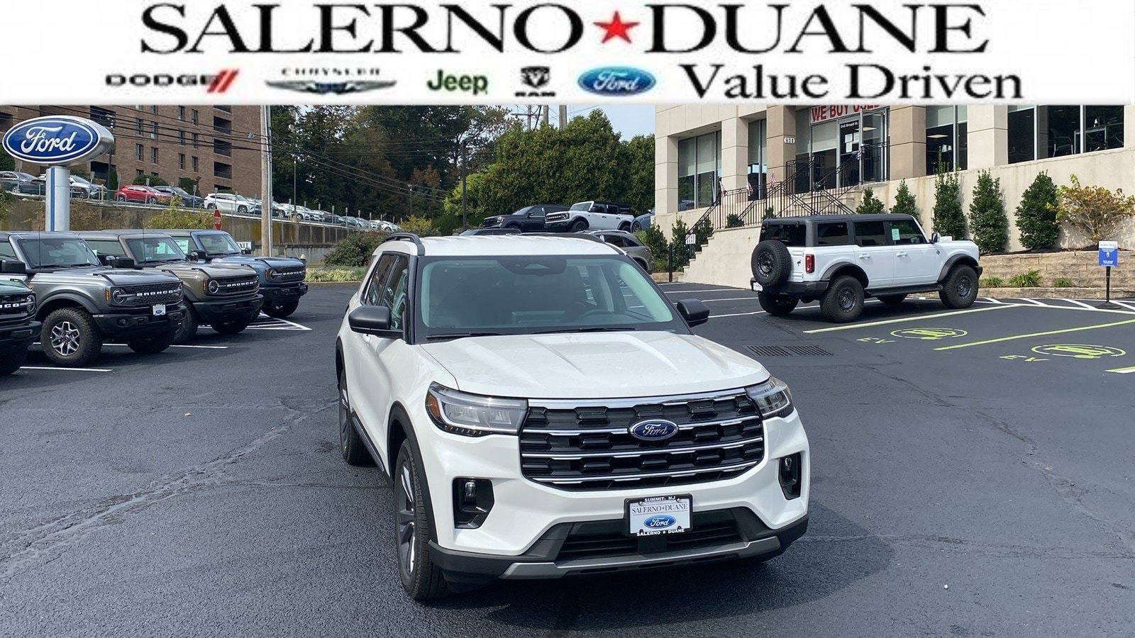 2025 Ford Explorer Active's photo