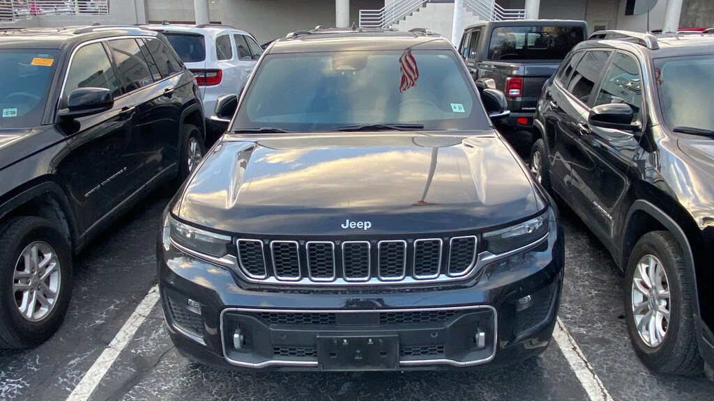 Used 2022 Jeep Grand Cherokee Overland SUV