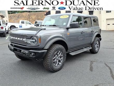 2025 Ford Bronco Badlands SUV