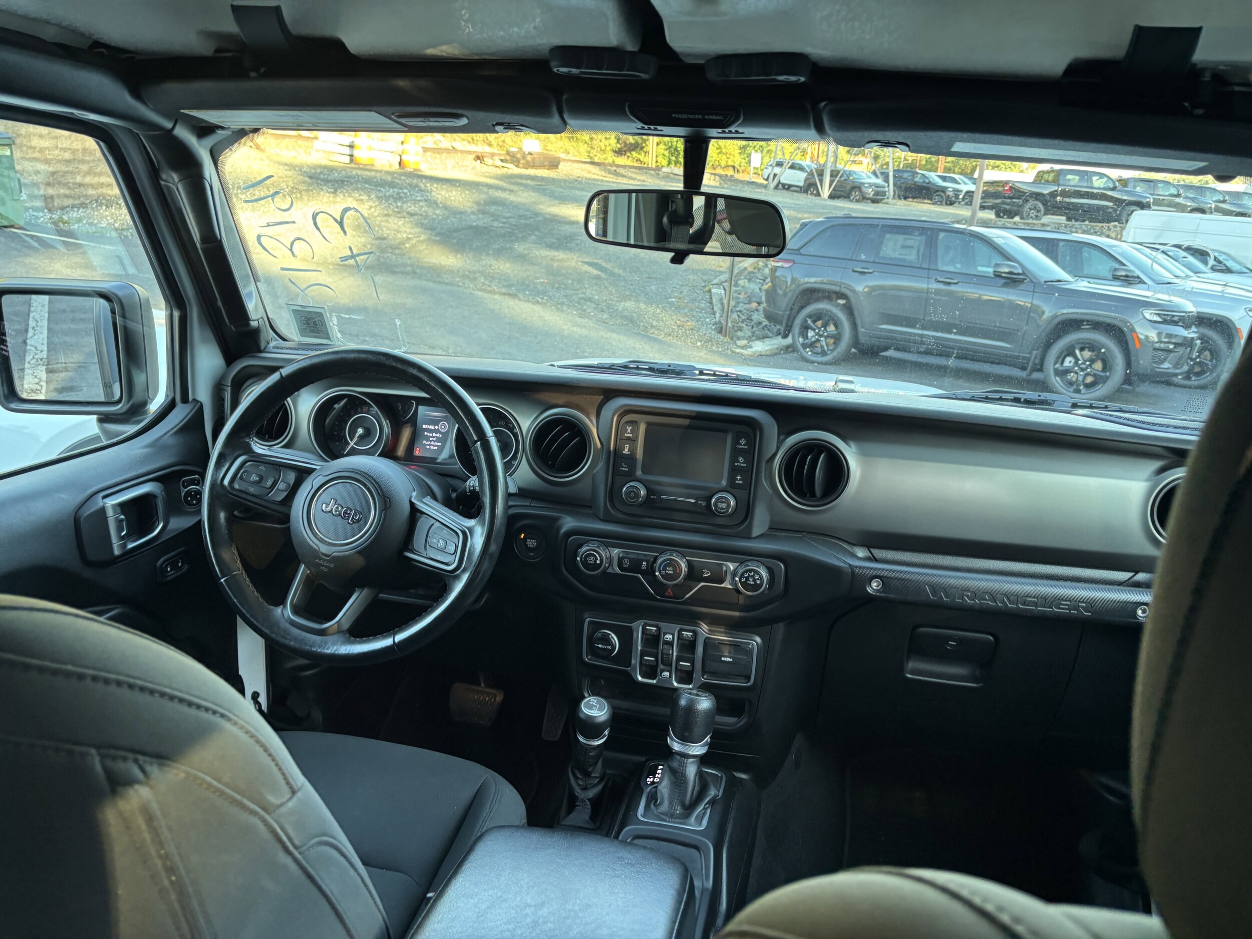 2018 Jeep Wrangler Unlimited Sport S photo 4