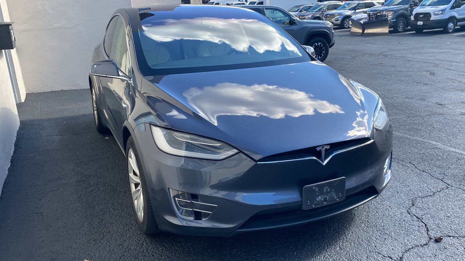2018 Tesla Model X 75D photo 2