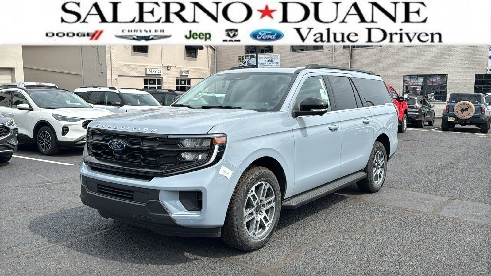 2026 Ford Expedition Active MAX 4x4's photo