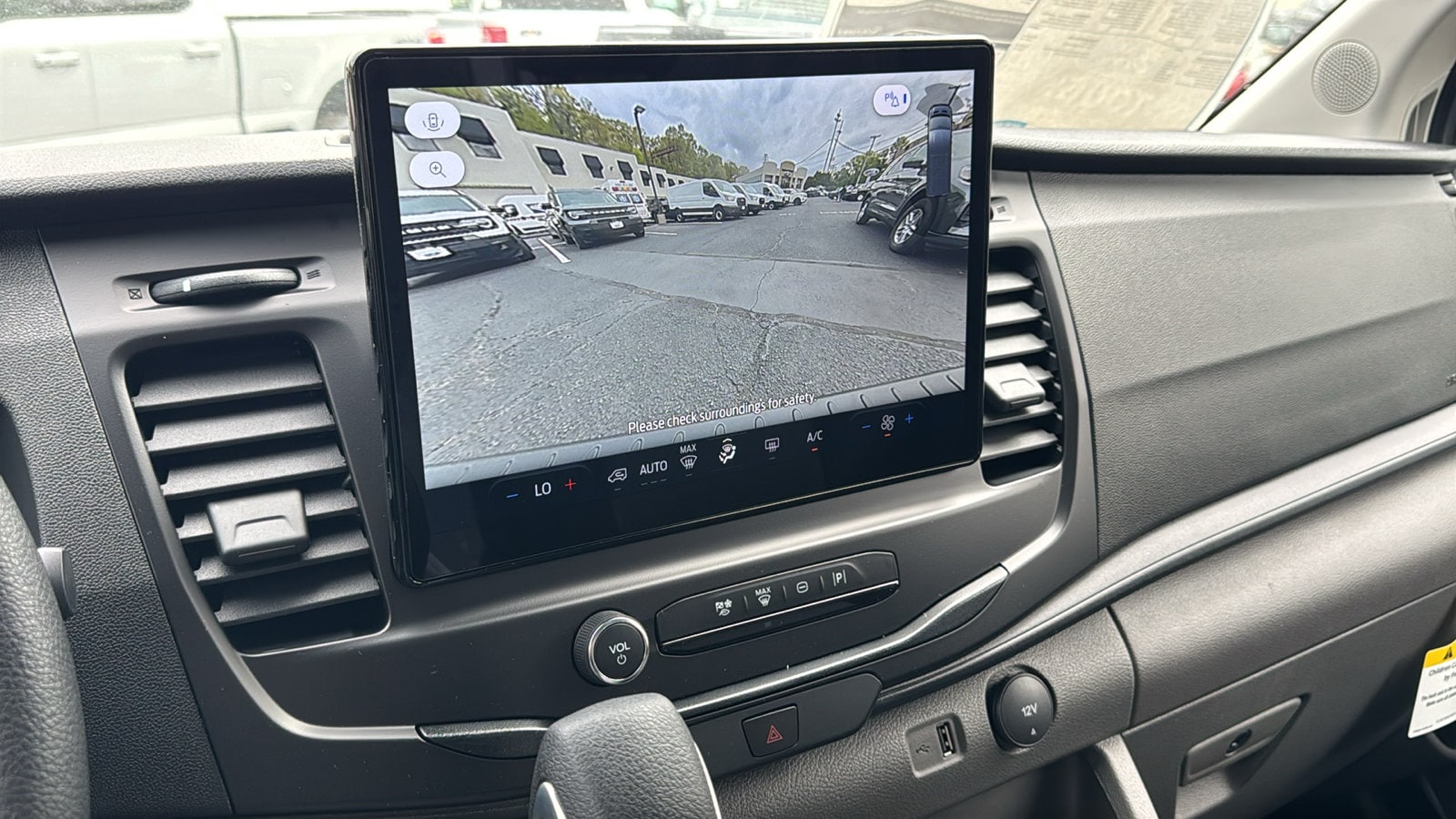 2026 Ford Transit Van Base - Photo 17