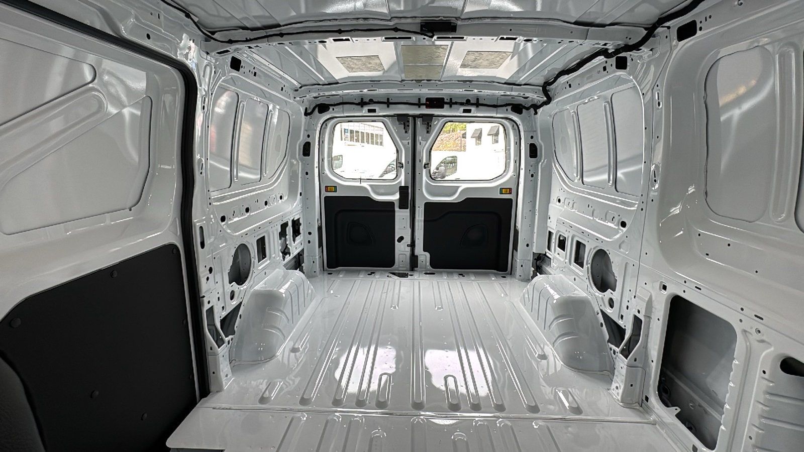 2026 Ford Transit Van Base - Photo 11