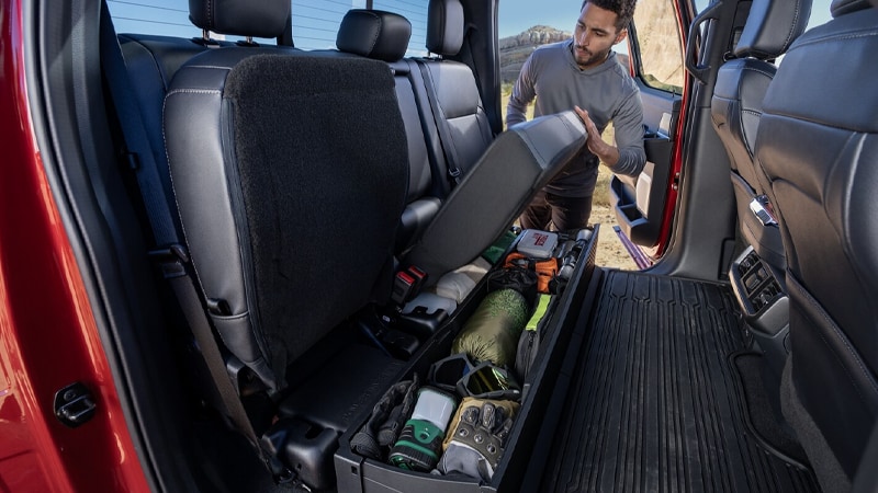 SDFord-25-F150-under-seat-storage.png