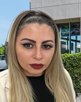 Staff member Wanda Vargas Bosque from ID_a1340659ee30