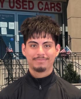 Staff member Netali Salvador from ID_fc56354bfbf9