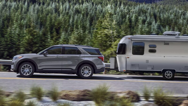 2025 Ford Explorer towing capacity of 5,000 pounds