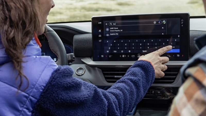 2025 Explorer 13.2-inch LCD Touchscreen Summit NJ