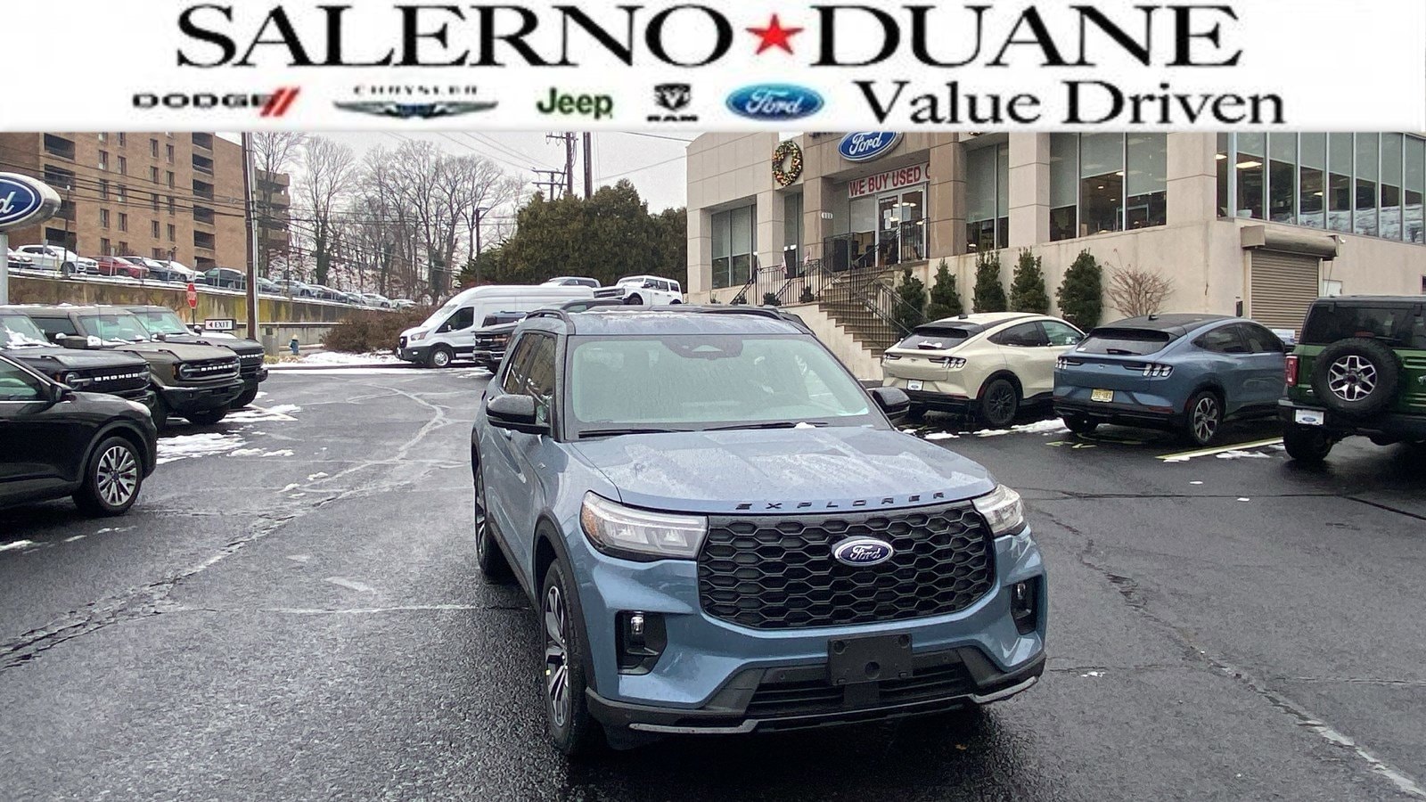 2026 Ford Explorer ST-LINE's photo