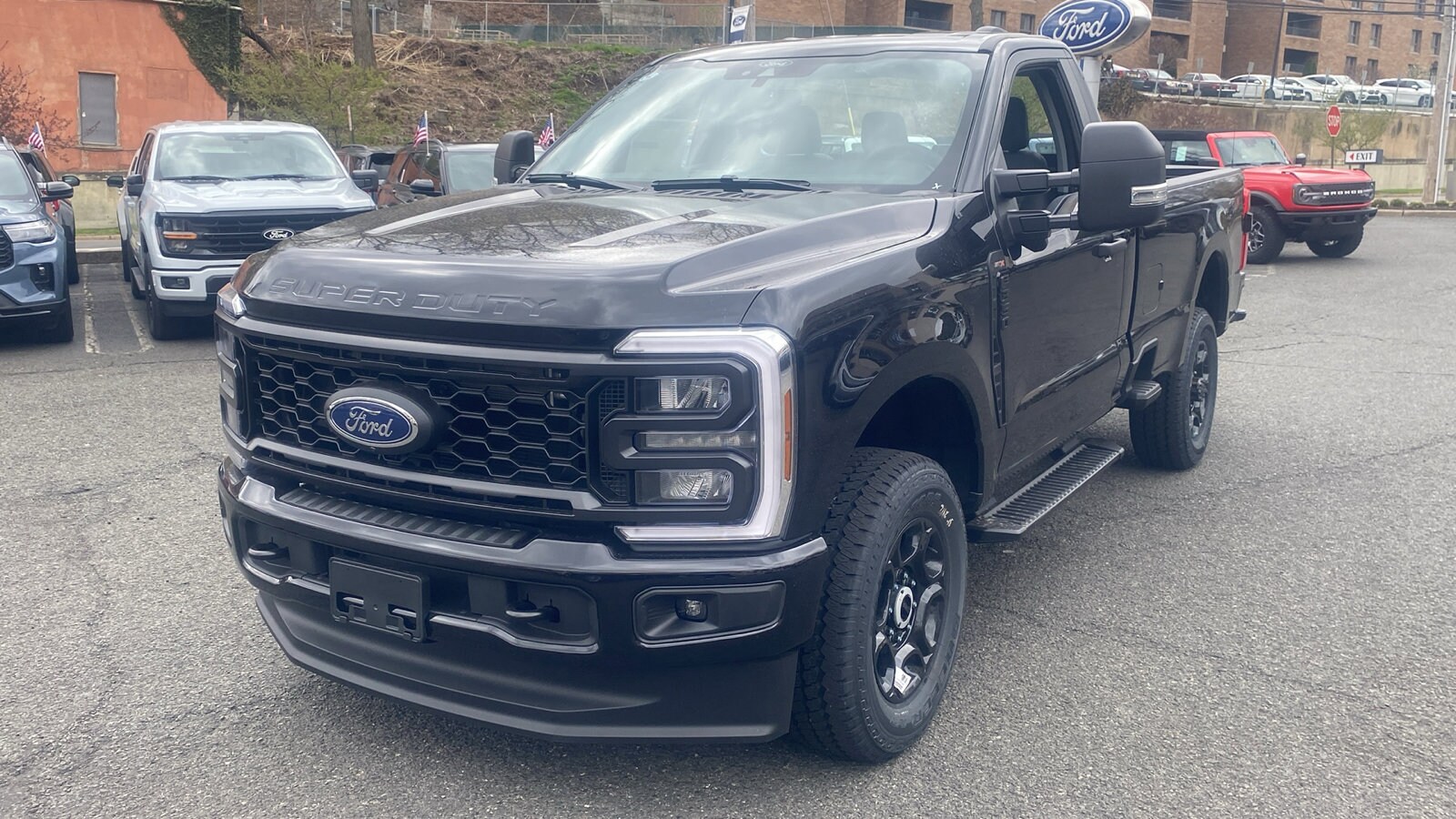 2025 Ford F-350 XL photo 3