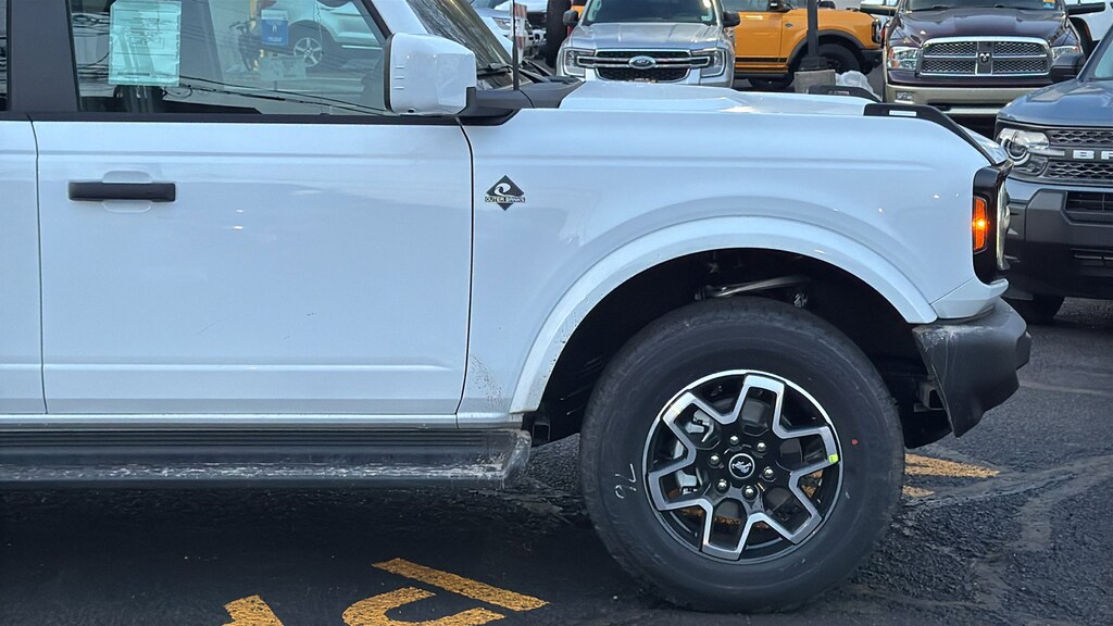 New 2026 Ford Bronco Outer Banks SUV