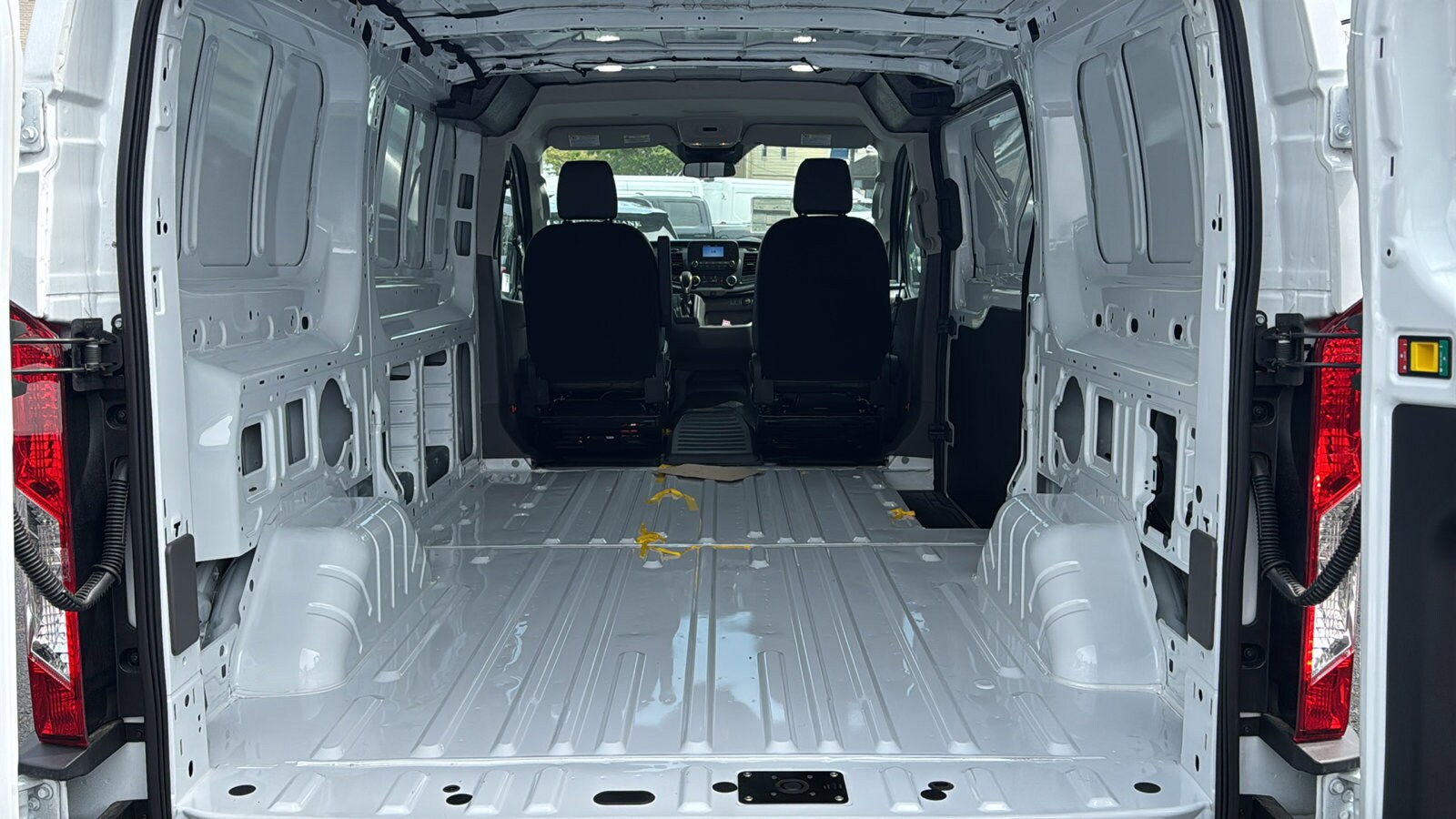 2025 Ford Transit Van Base - Photo 16
