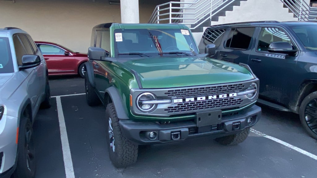 Certified 2025 Ford Bronco Badlands SUV