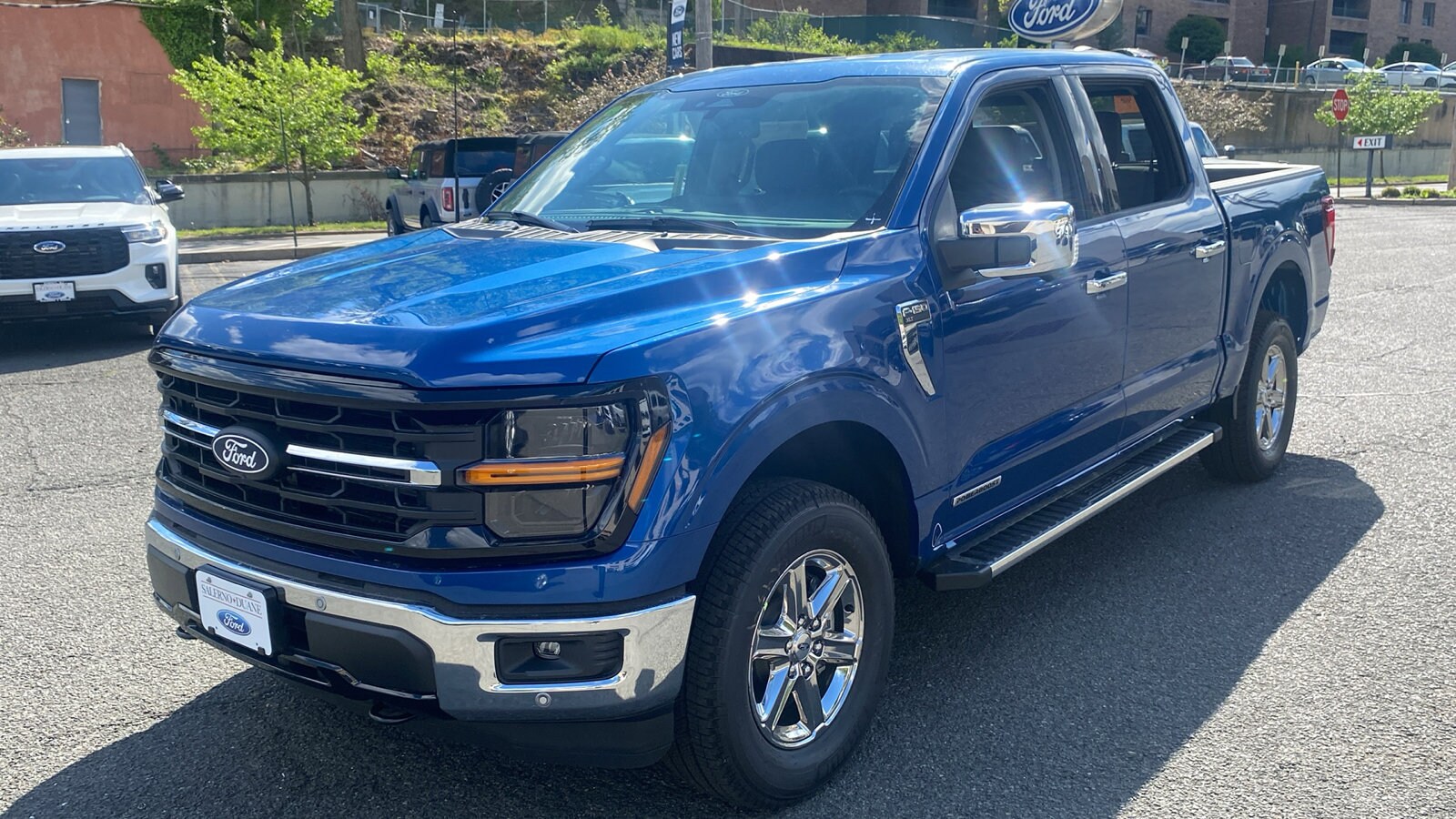 2025 Ford F-150 XLT photo 3