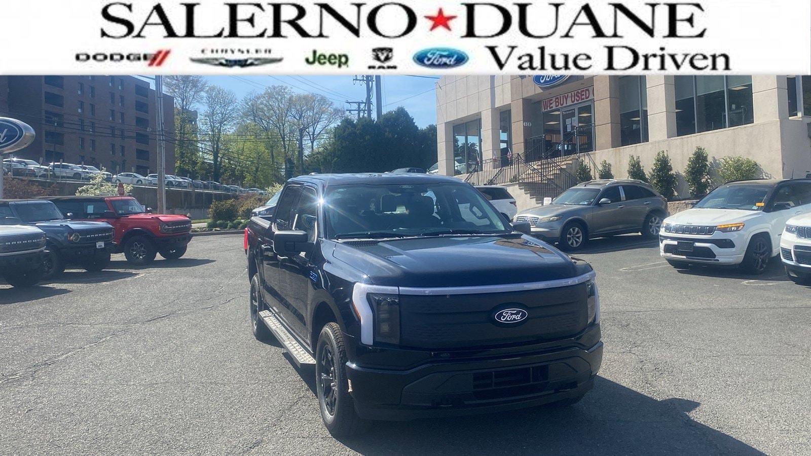 2025 Ford F-150 Lightning XLT's photo