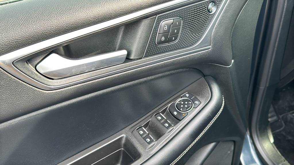 Certified 2022 Ford Edge ST SUV