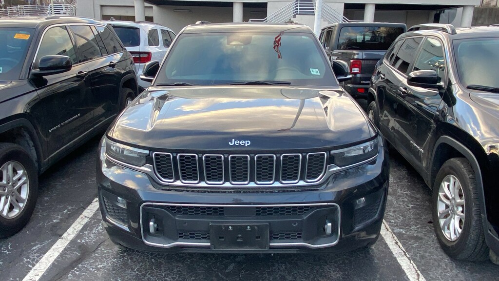 Used 2022 Jeep Grand Cherokee Overland SUV