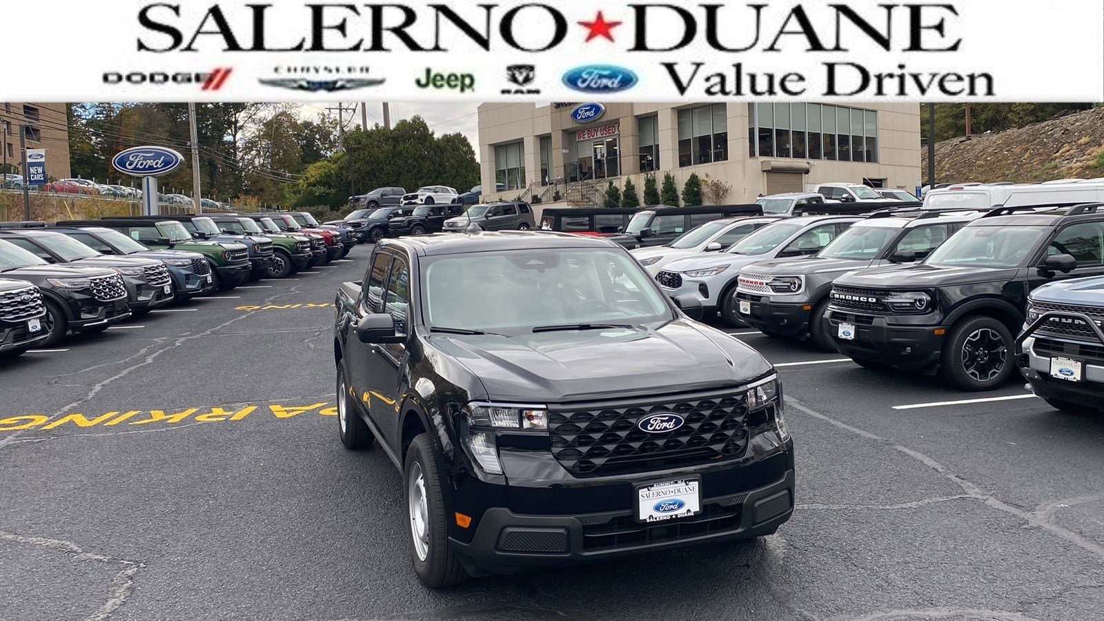 2025 Ford Maverick XL's photo