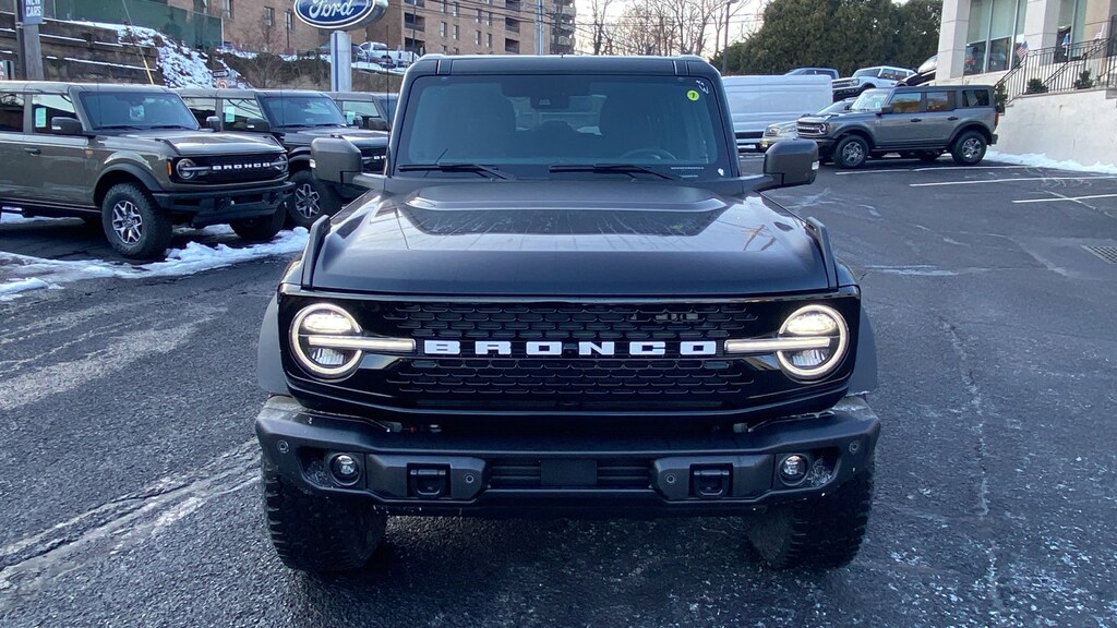 New 2025 Ford Bronco Badlands SUV