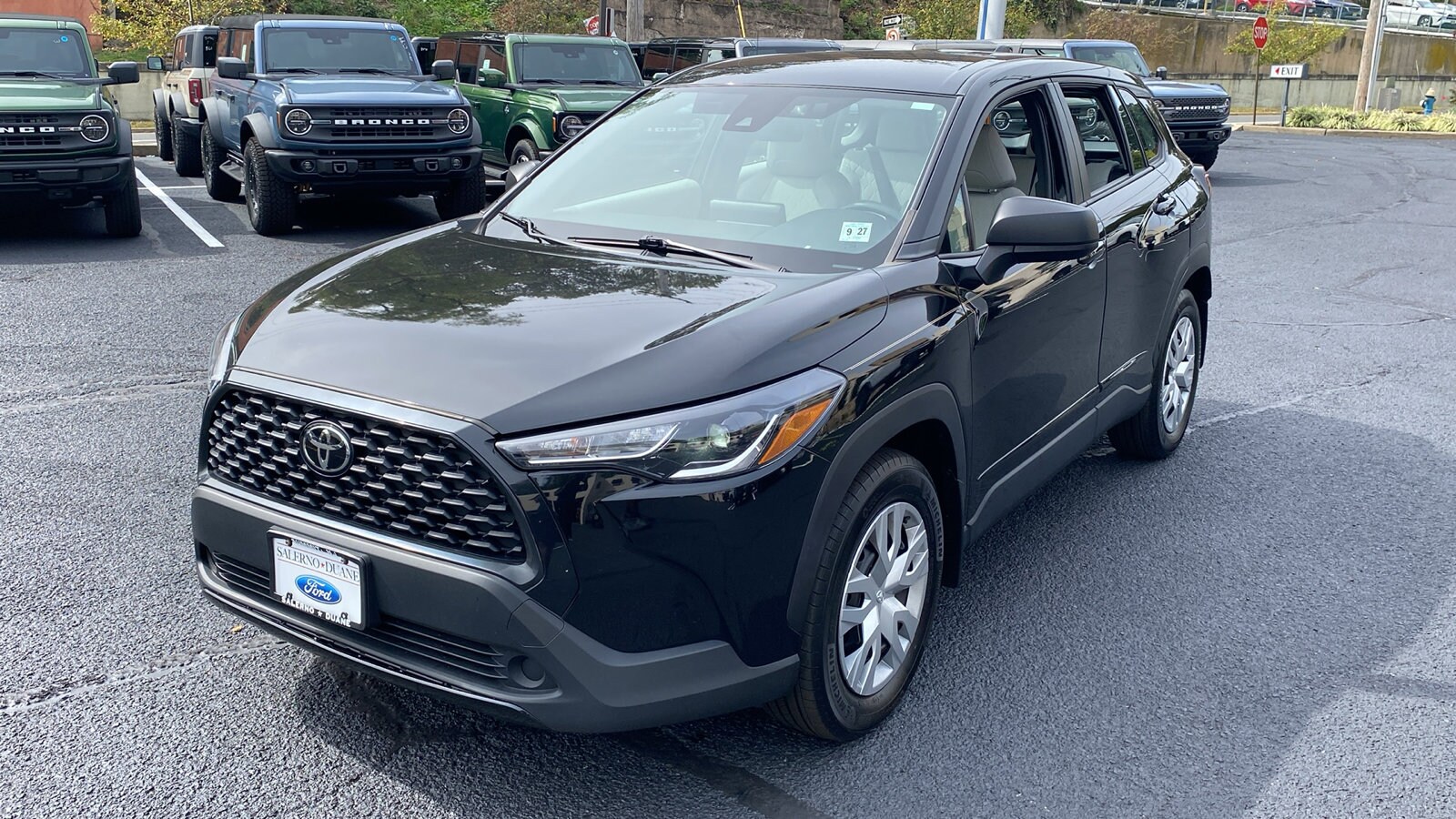 2022 Toyota Corolla Cross L photo 3