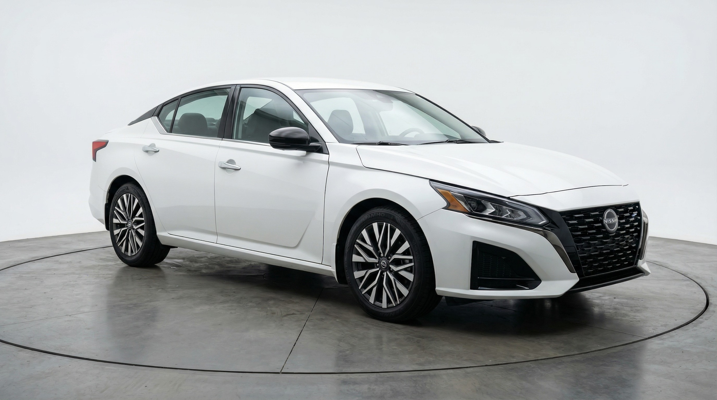 Thumbnail: 2025 Nissan Altima - 1