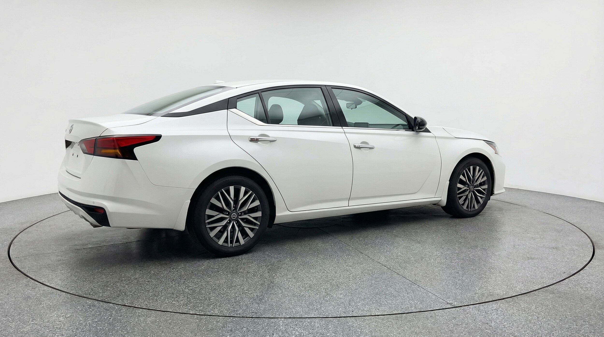 Thumbnail: 2025 Nissan Altima - 7