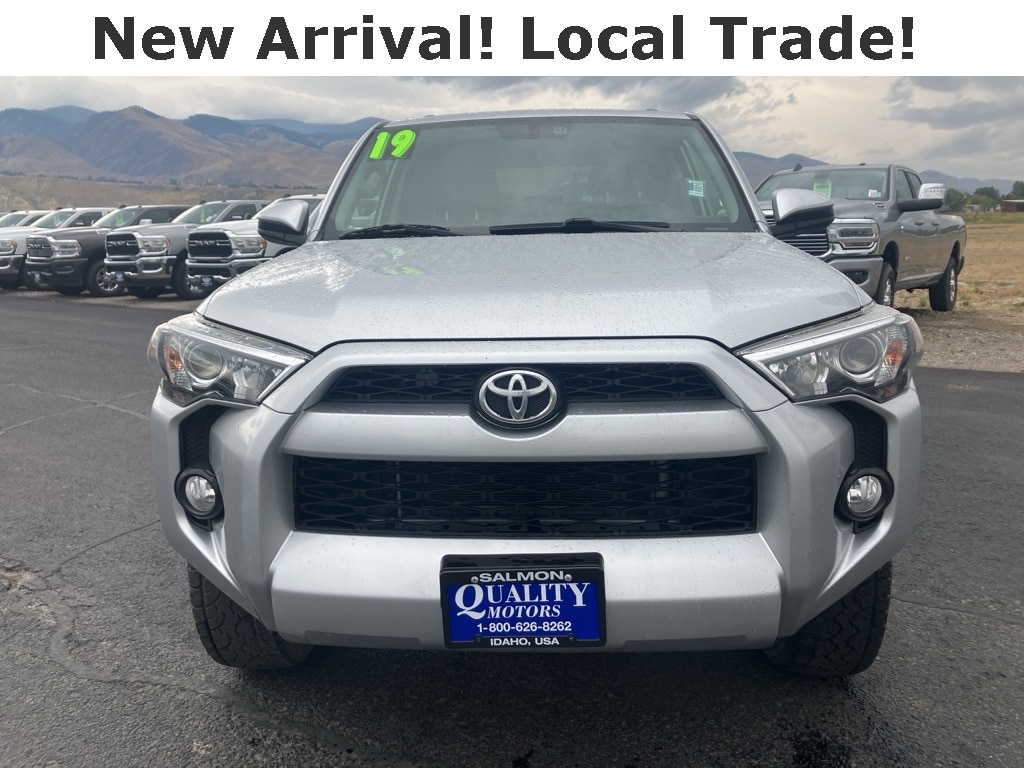 Used 2019 Toyota 4Runner SR5 with VIN JTEBU5JR9K5638014 for sale in Salmon, ID