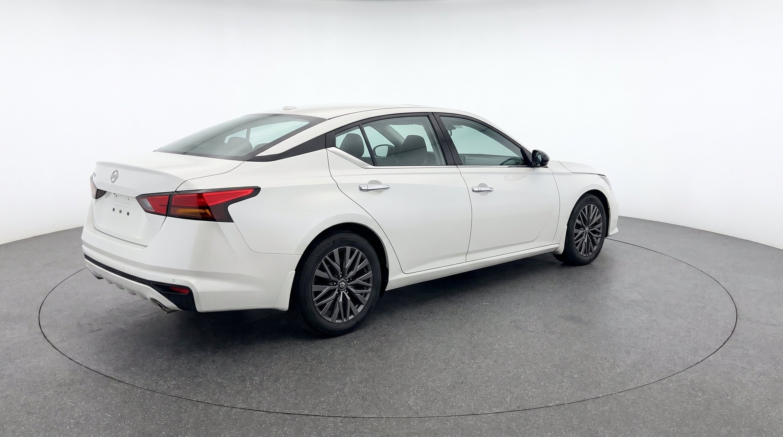 Thumbnail: 2025 Nissan Altima - 9